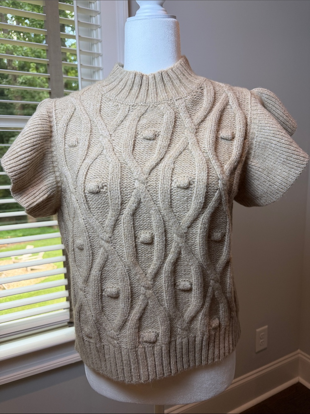 New With Tags J. Marie Cream Short-Sleeve Cable Bobble Sweater Top. Size Small.